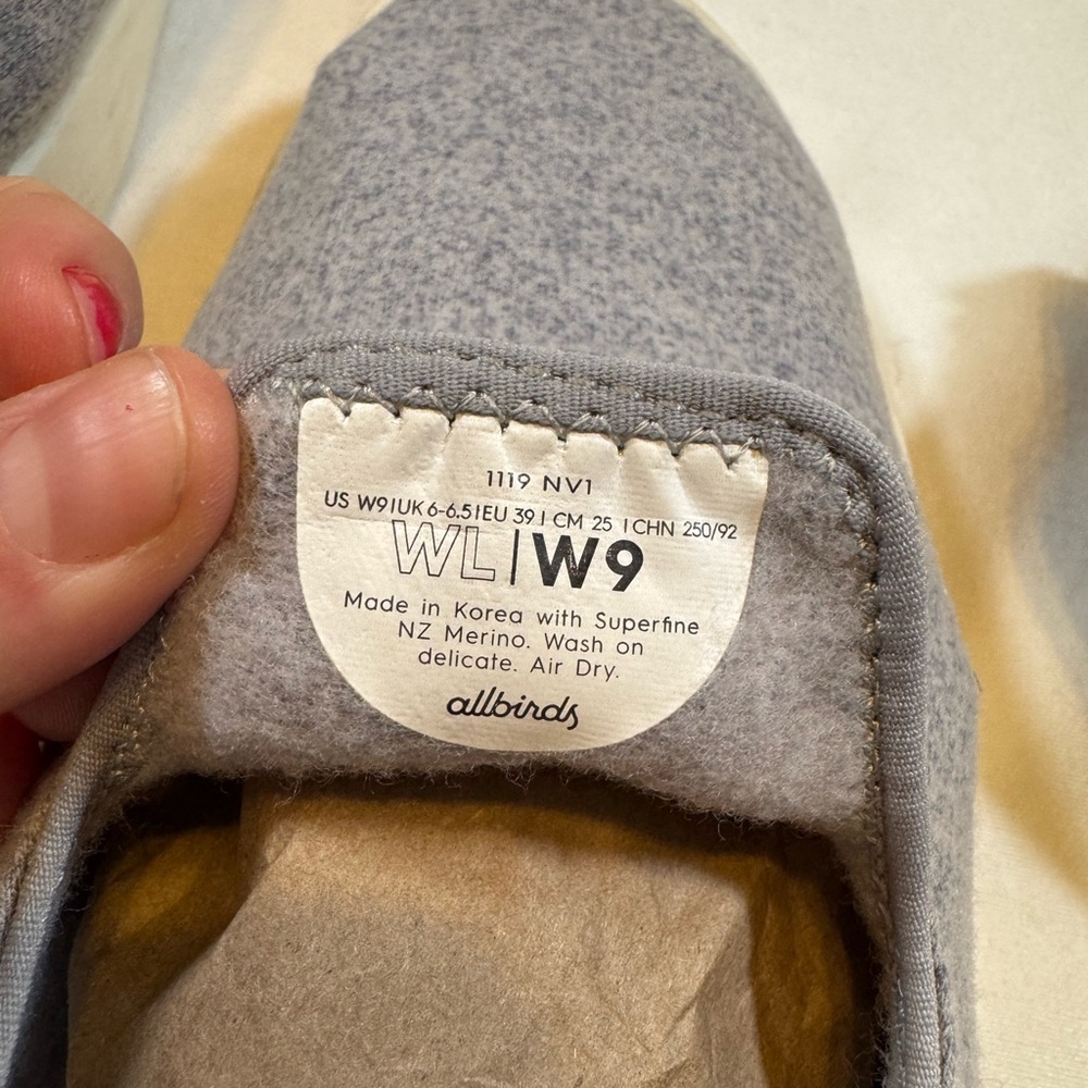 Allbirds Merino Wool Grey Slip-On Women’s Sneaker - Picture 6 of 7